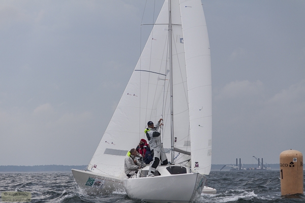 bis074